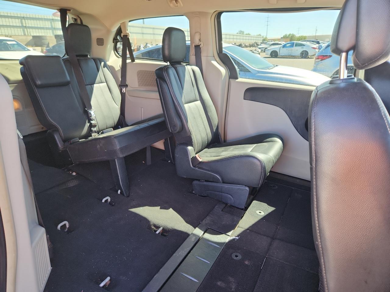 CHRYSLER TOWN & COUNTRY TOURING