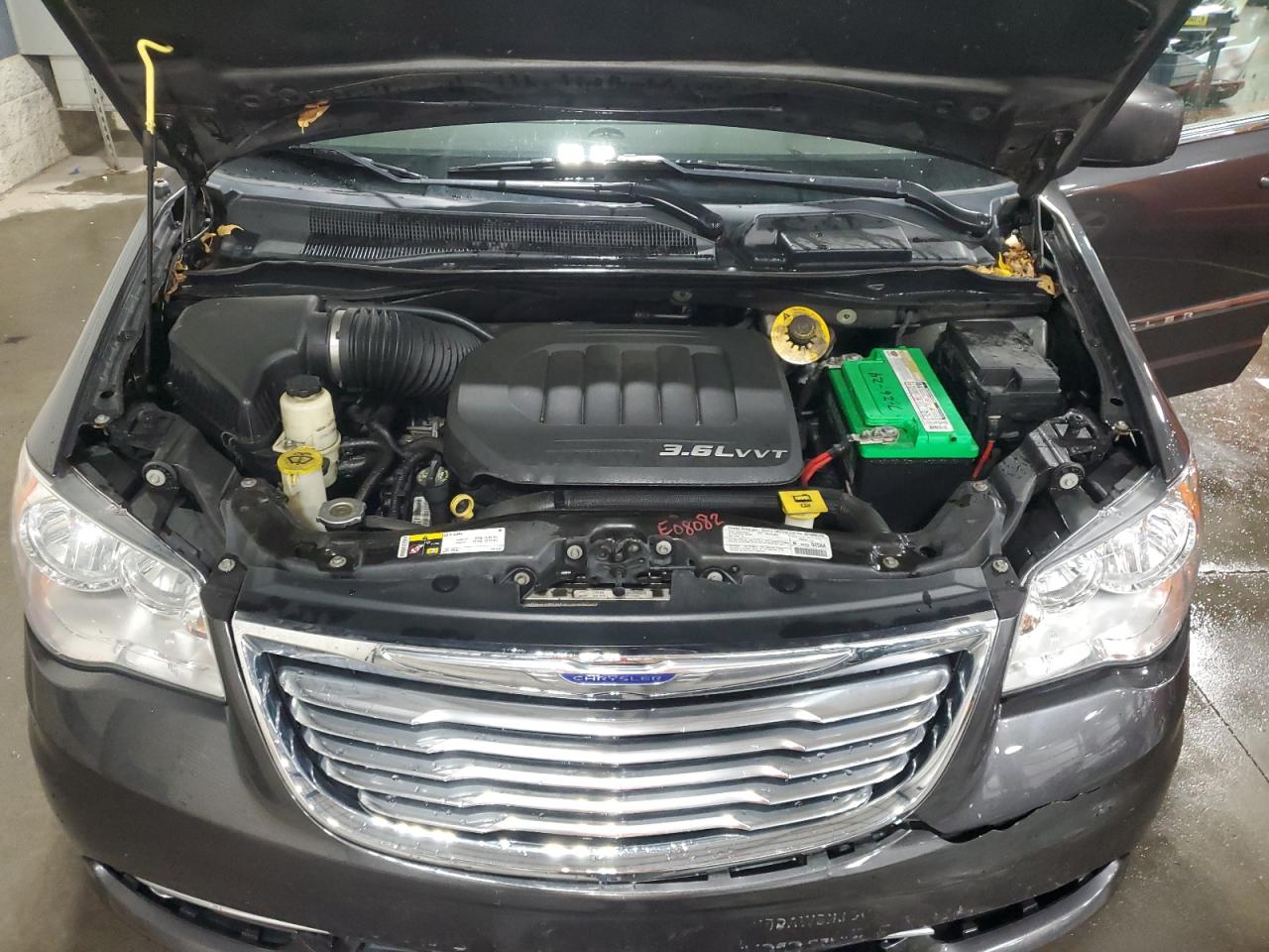 CHRYSLER TOWN & COUNTRY TOURING