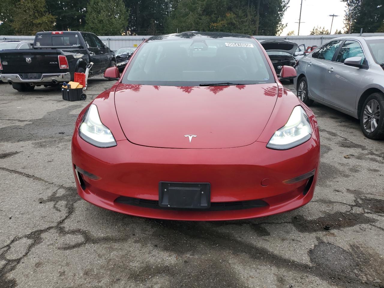 TESLA MODEL 3