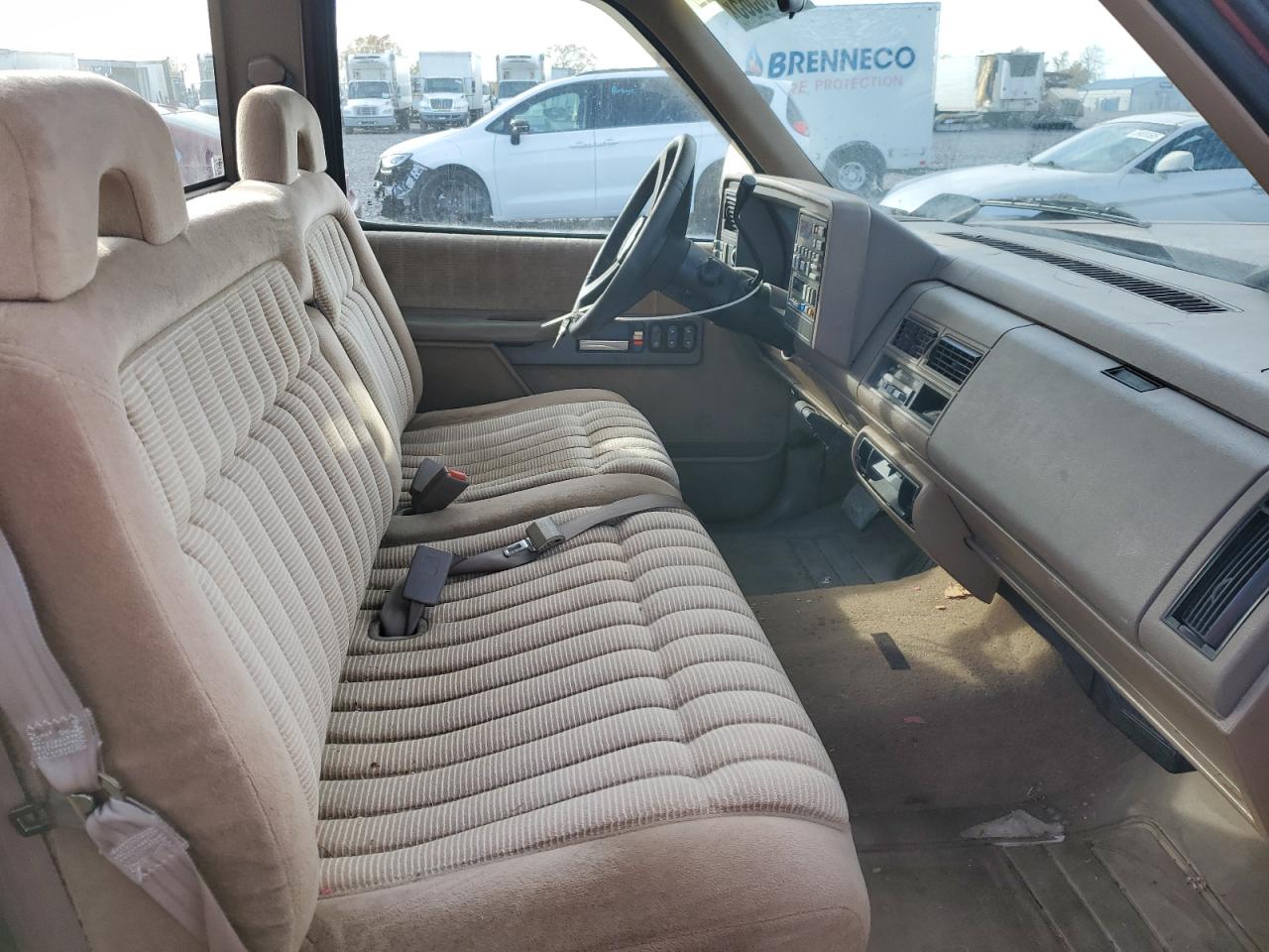 Lot #3283880423 1992 CHEVROLET GMT-400 C1