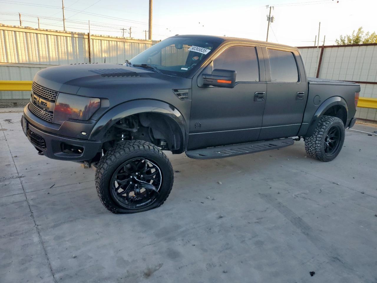 FORD F-150 SVT RAPTOR