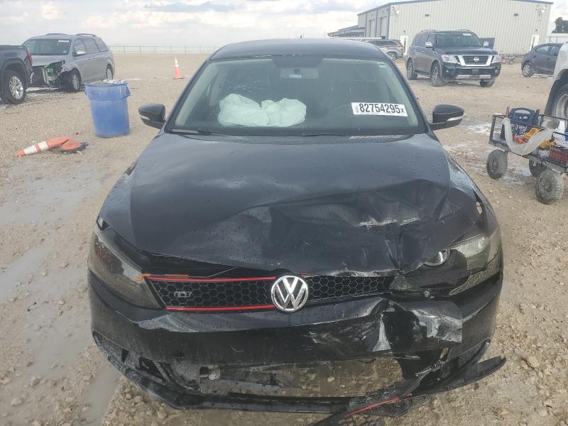 2013 VOLKSWAGEN JETTA SE - 3VWDX7AJXDM389131