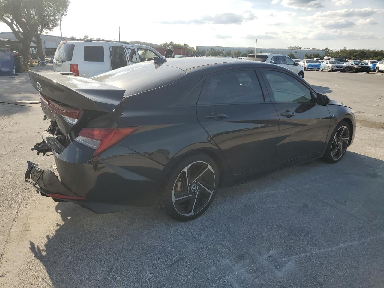 HYUNDAI ELANTRA N LINE