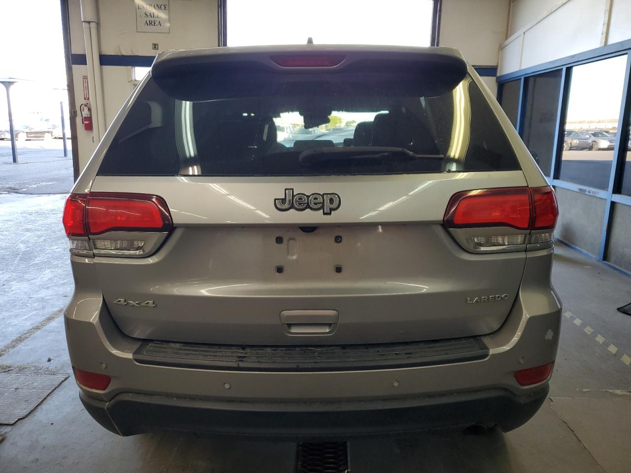 JEEP GRAND CHEROKEE LAREDO