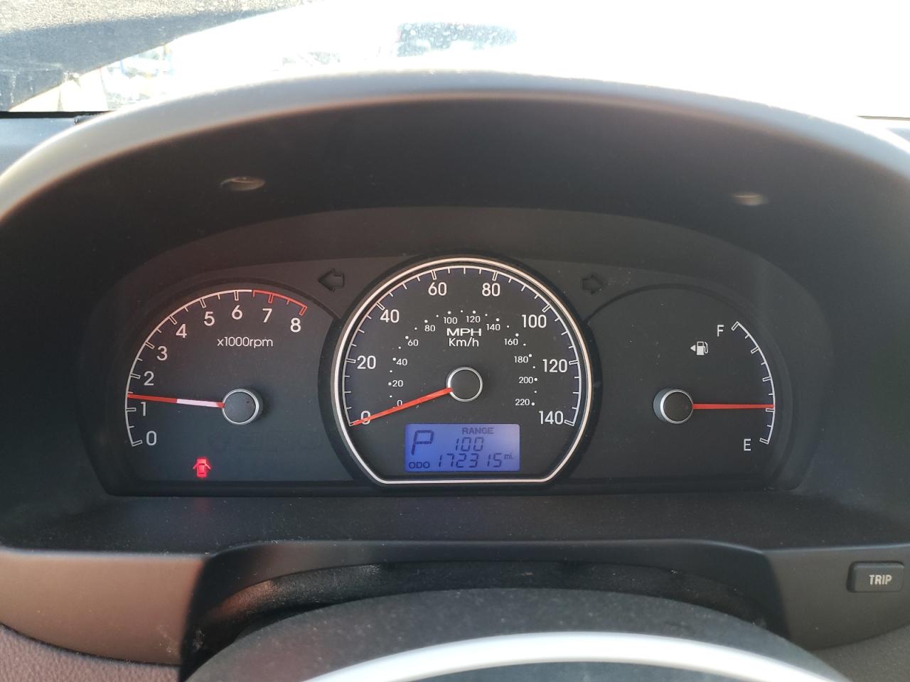 HYUNDAI ELANTRA BLUE