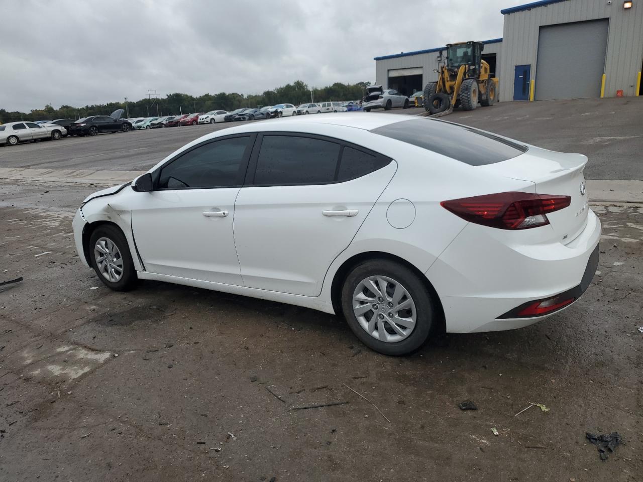HYUNDAI ELANTRA SE