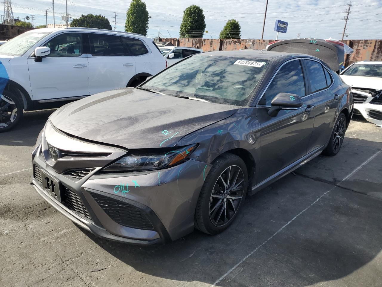 TOYOTA CAMRY SE NIGHT SHADE