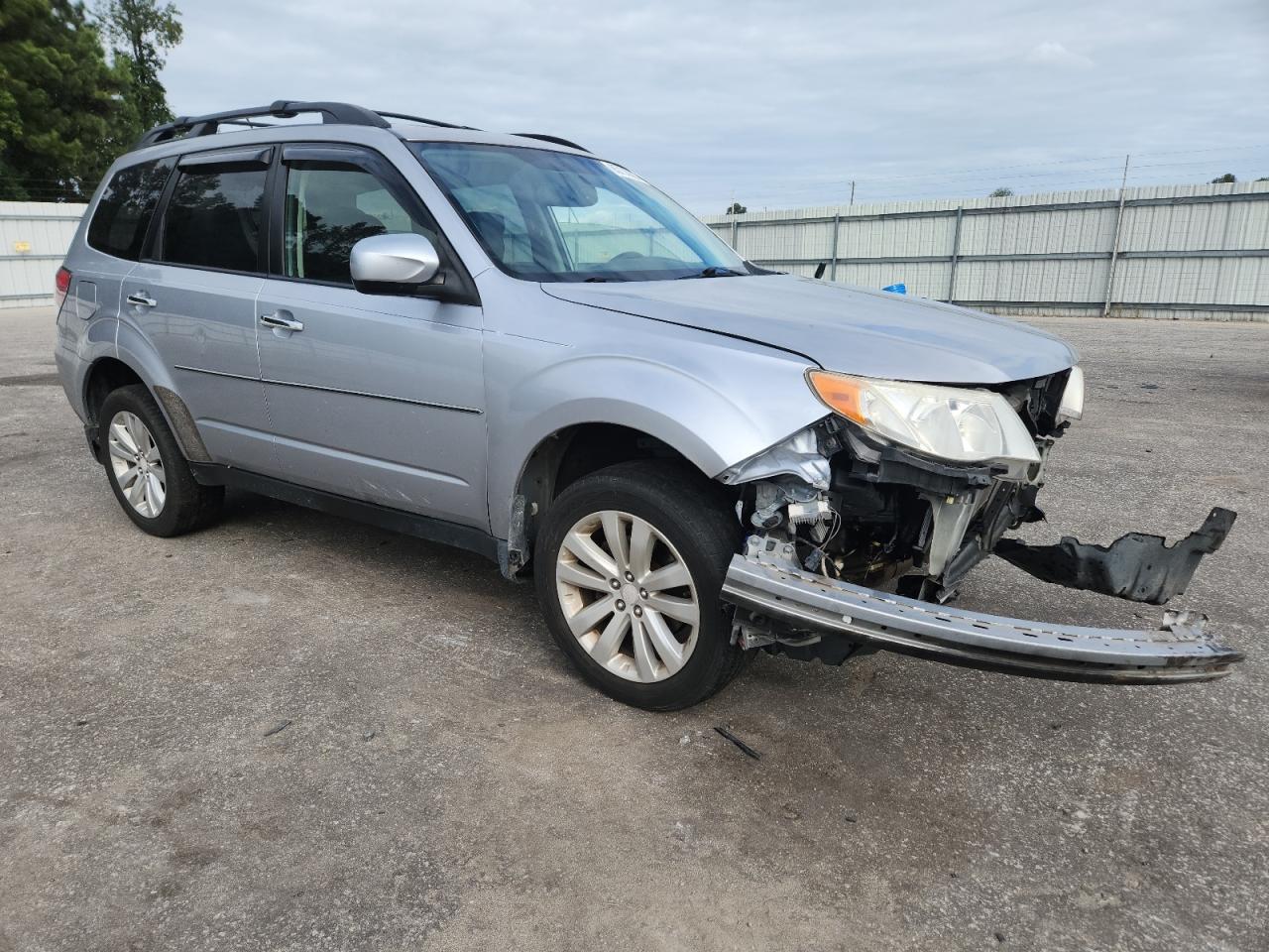 SUBARU FORESTER 2.5X PREMIUM