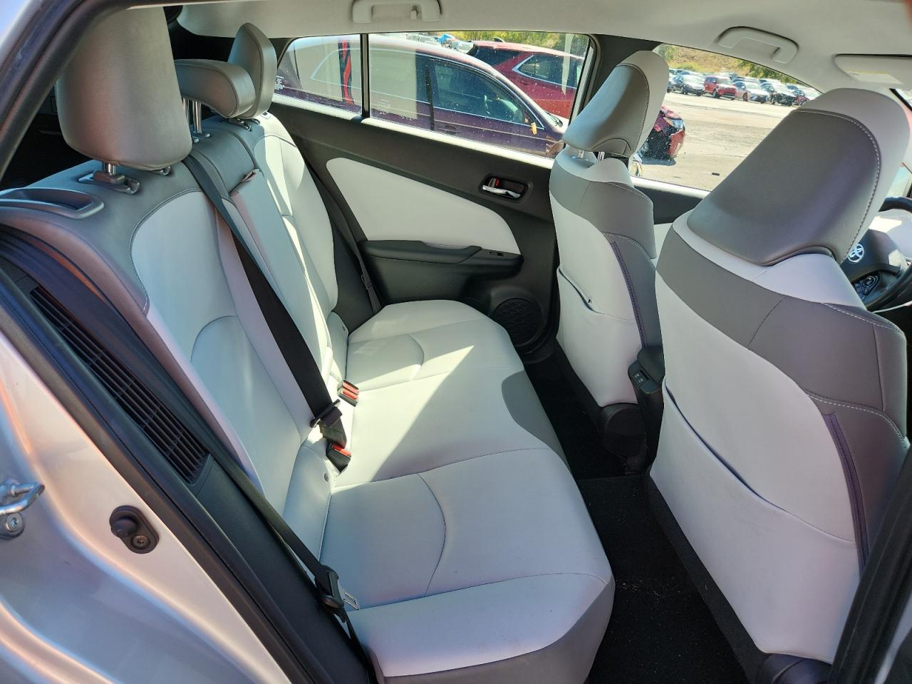 TOYOTA PRIUS PRIME LE