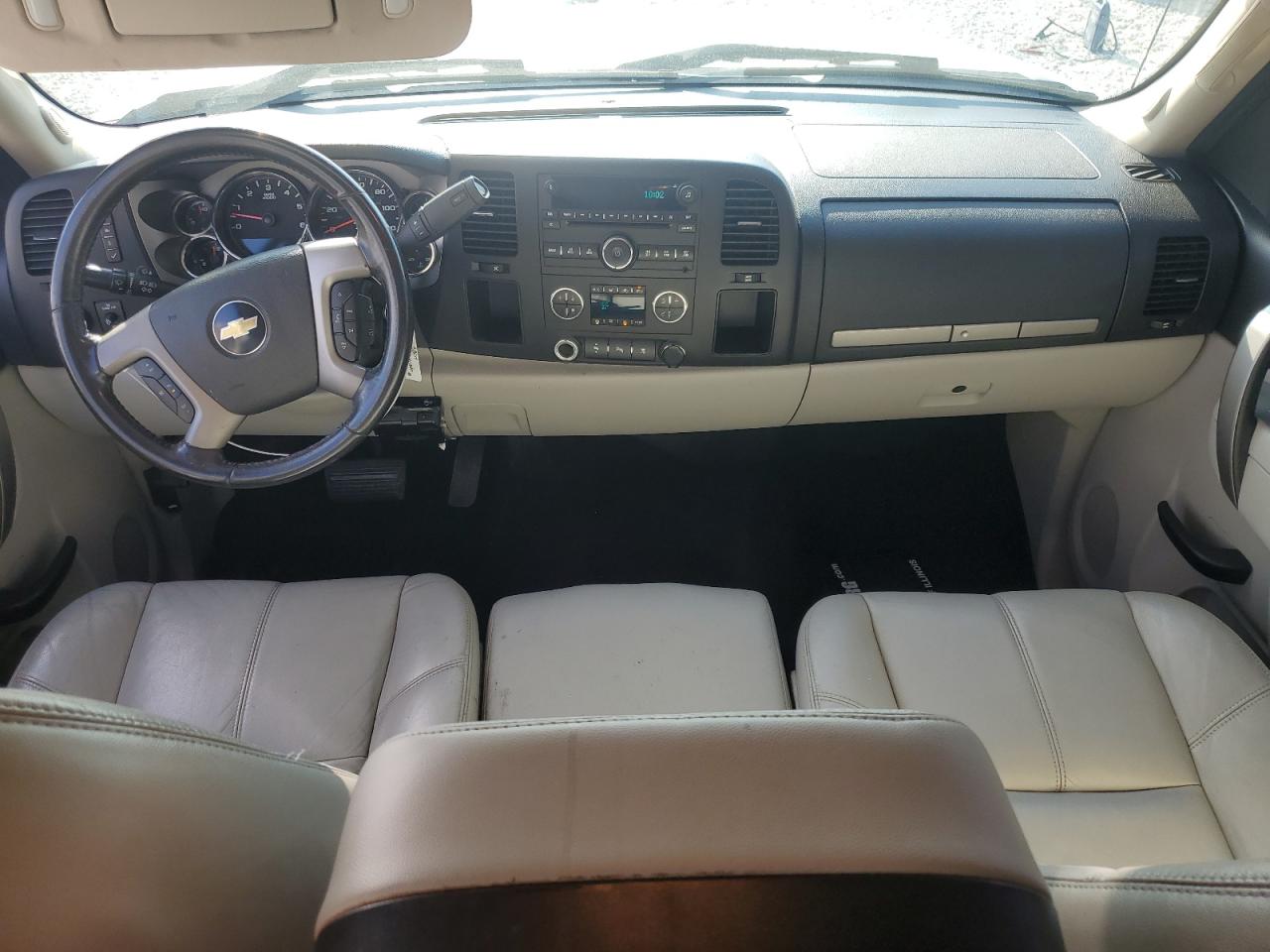 CHEVROLET SILVERADO C1500 LT