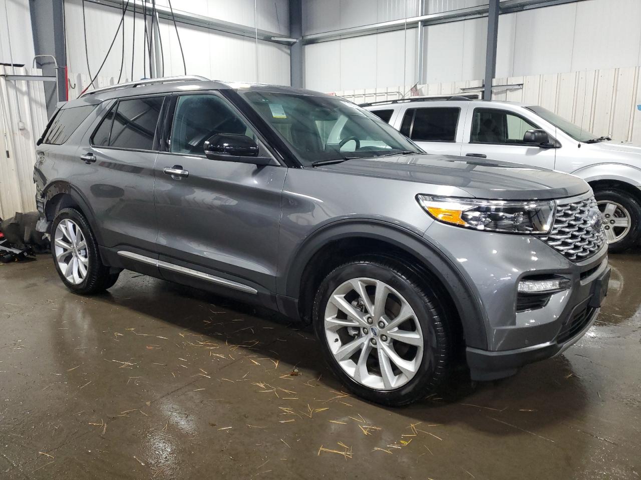 FORD EXPLORER PLATINUM