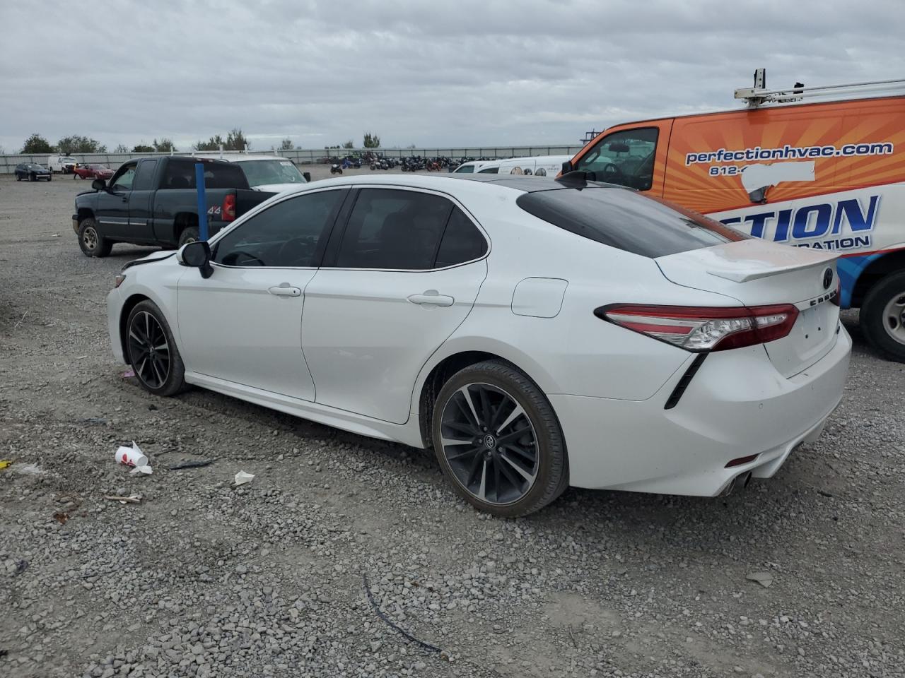 TOYOTA CAMRY XSE