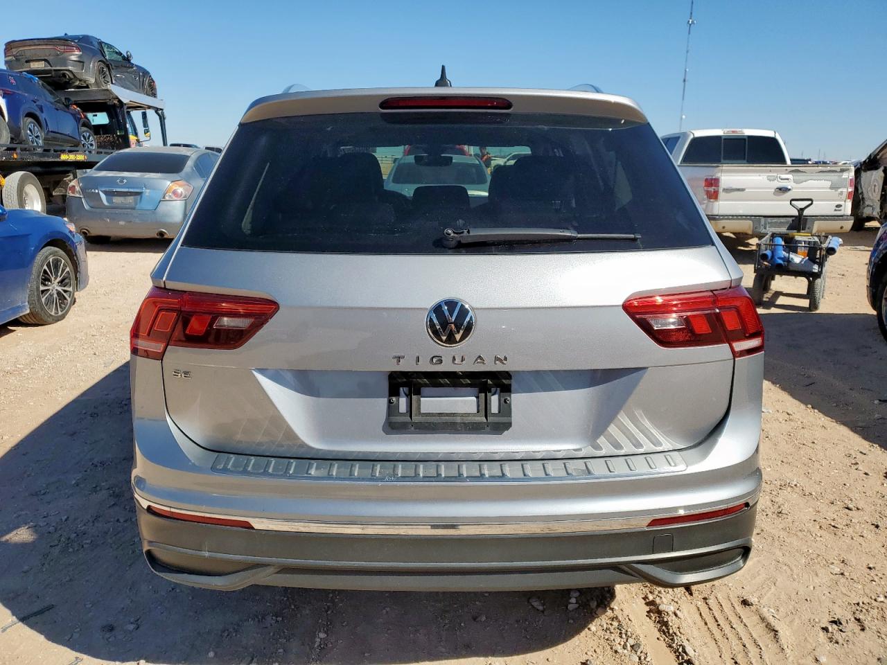 VOLKSWAGEN TIGUAN SE