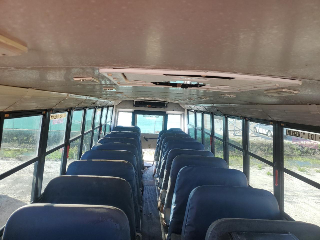 Lot #3273851184 2009 FREIGHTLINER SAF-T-LINER C2