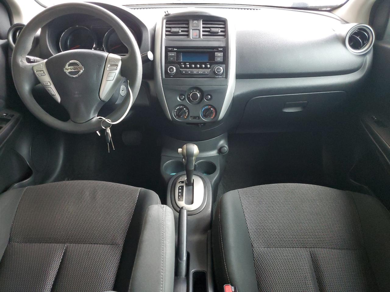 NISSAN VERSA S