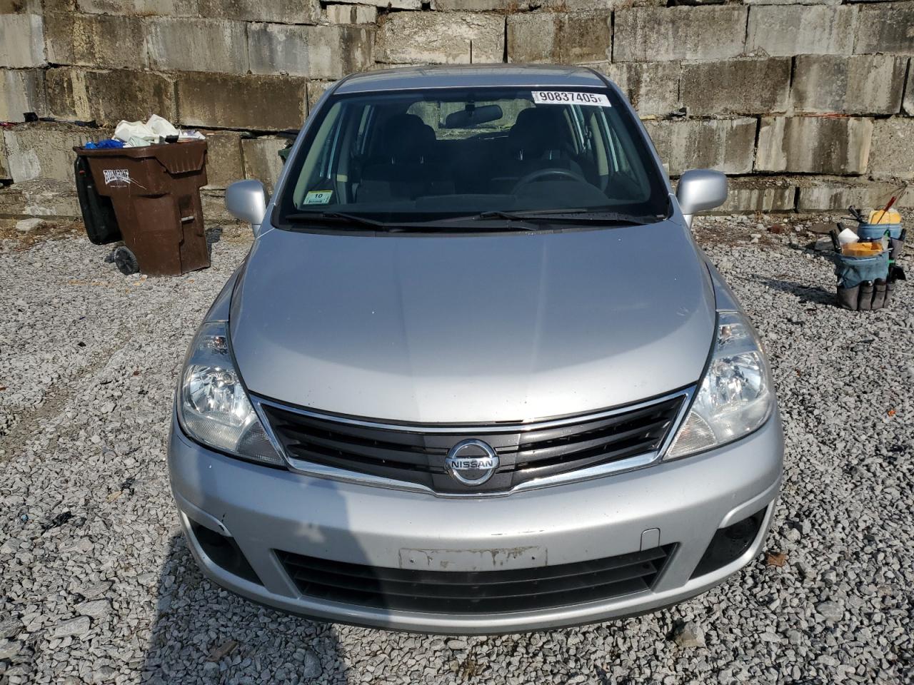 NISSAN VERSA S