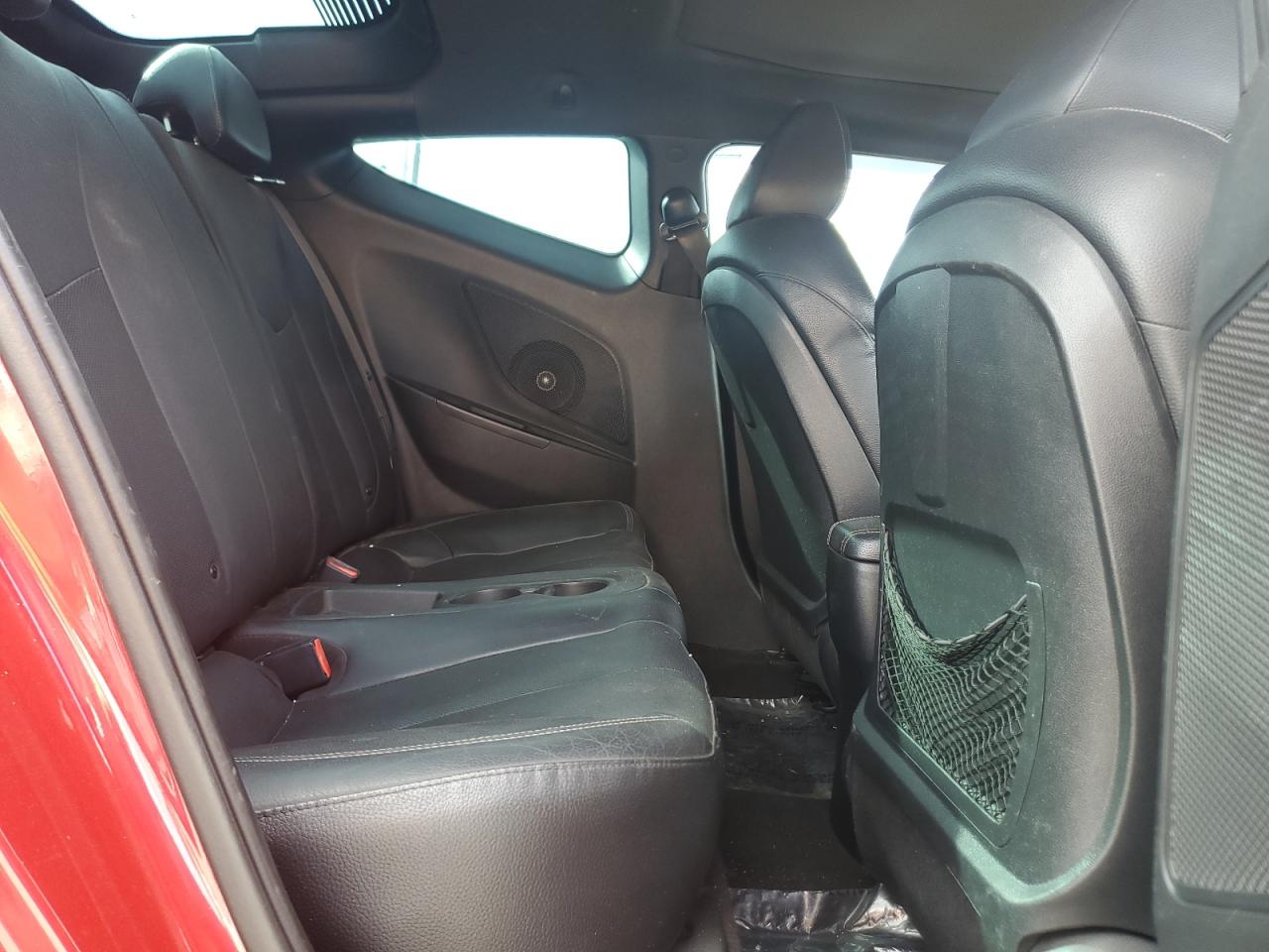 HYUNDAI VELOSTER TURBO