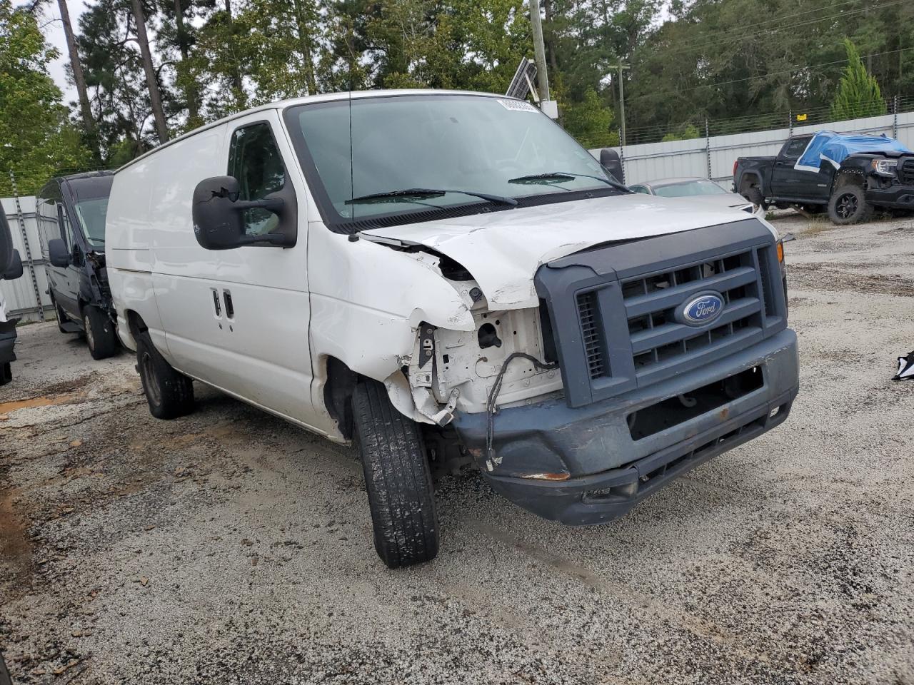 FORD ECONOLINE E250 VAN