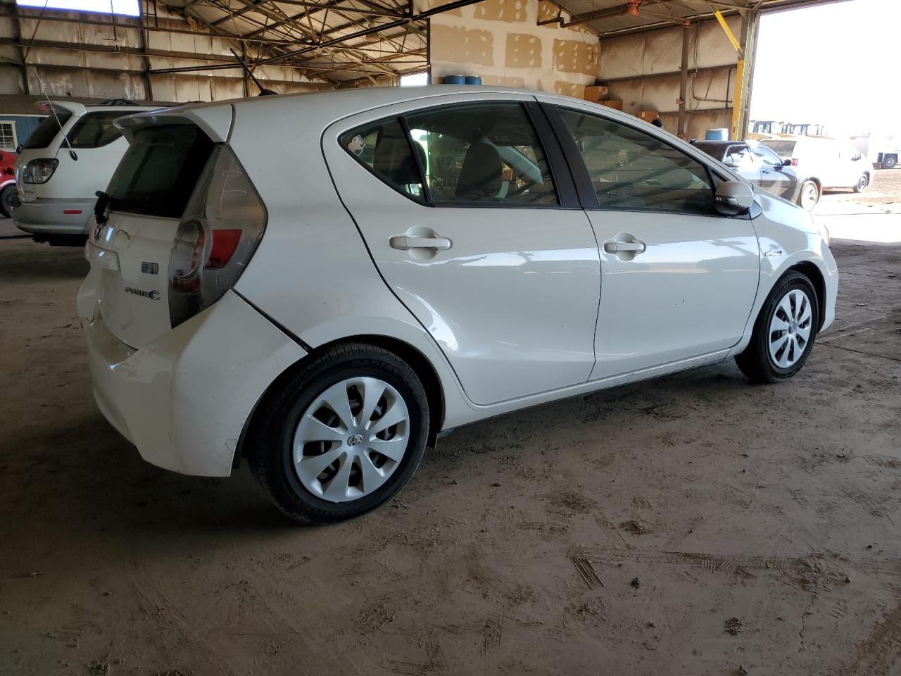 TOYOTA PRIUS C