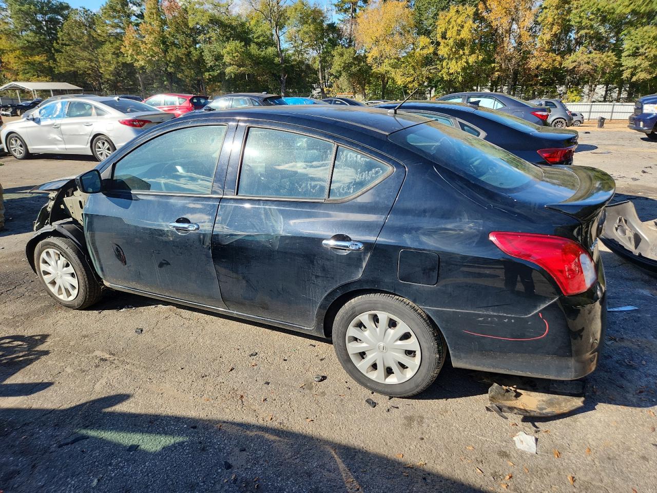 NISSAN VERSA S
