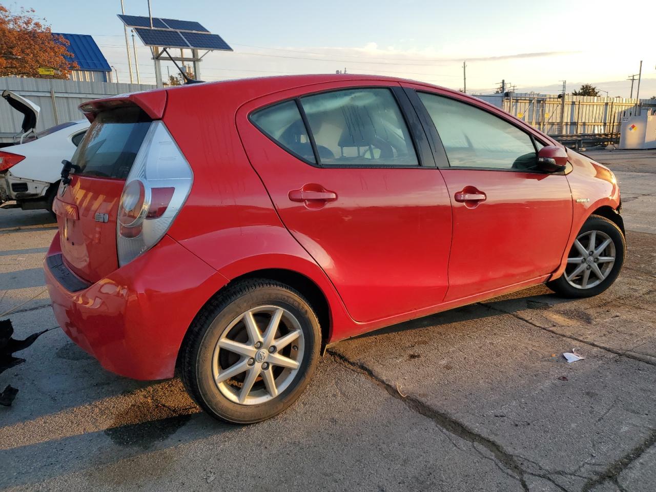 TOYOTA PRIUS C