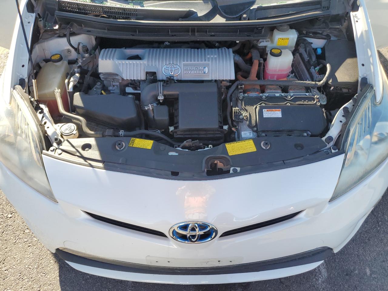 TOYOTA PRIUS PLUG-IN