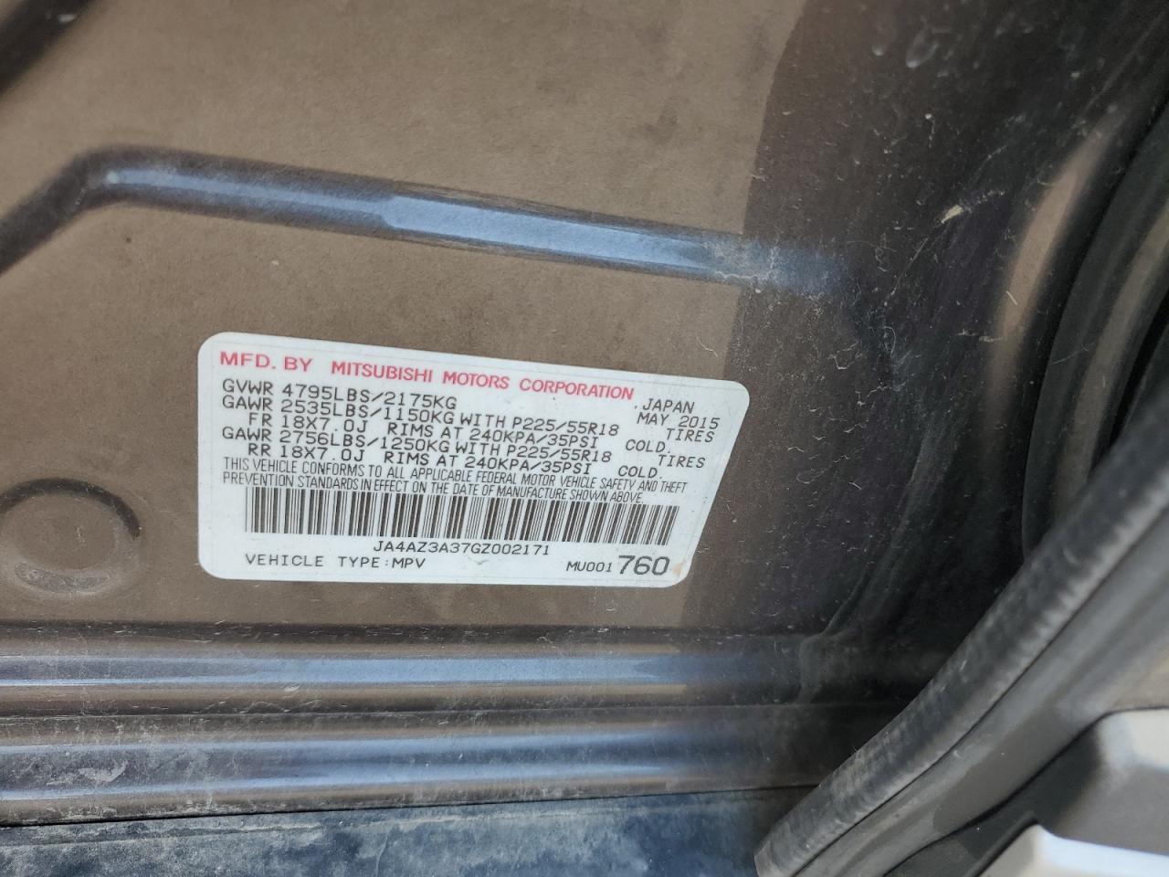 MITSUBISHI OUTLANDER SE