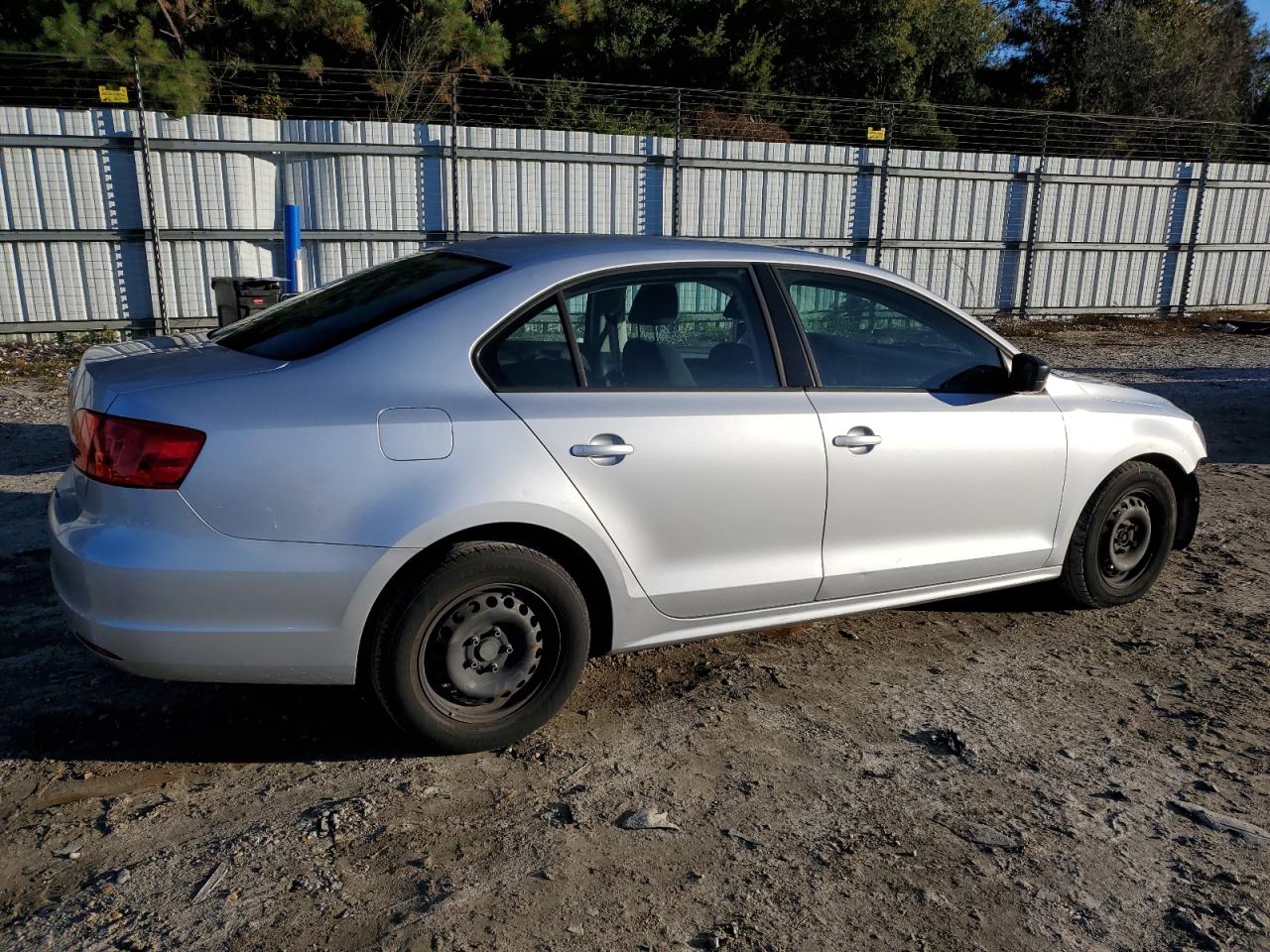 VOLKSWAGEN JETTA BASE