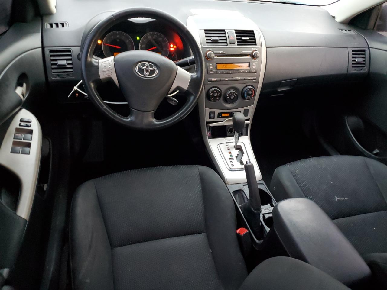TOYOTA COROLLA BASE