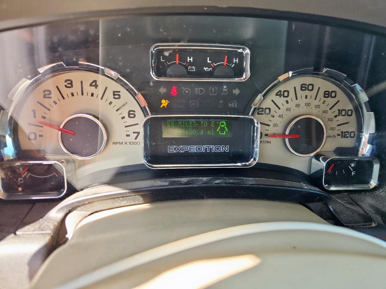 FORD EXPEDITION EL XLT