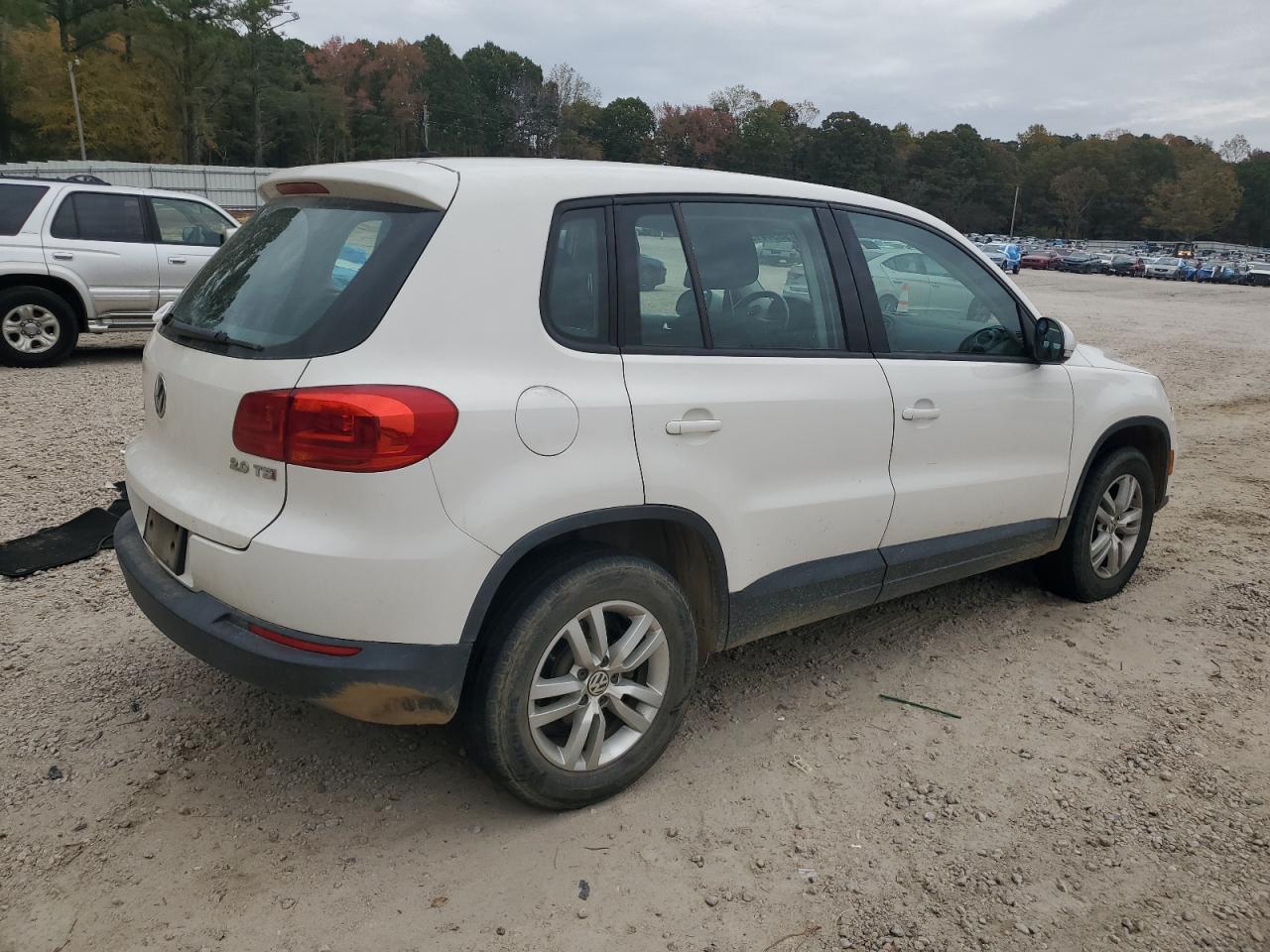VOLKSWAGEN TIGUAN S