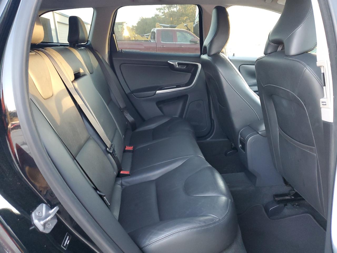 VOLVO XC60 T5 PLATINUM