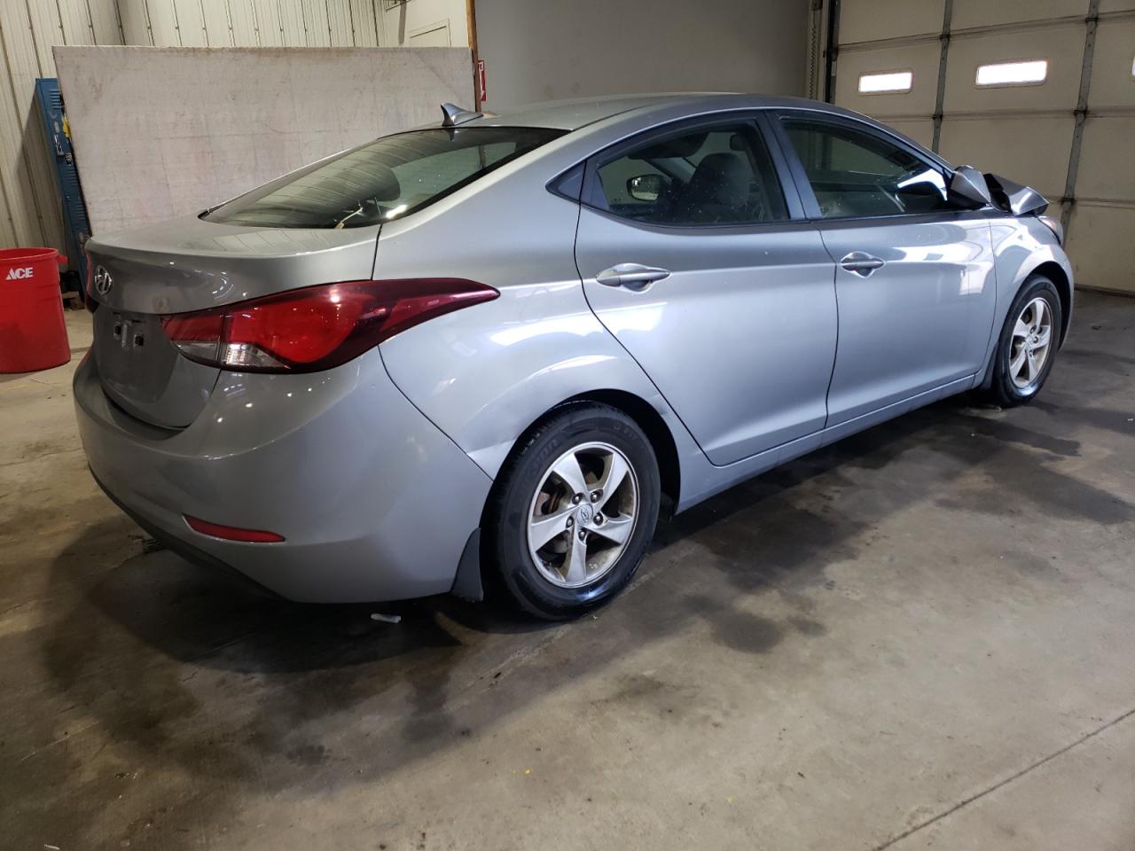 HYUNDAI ELANTRA SE