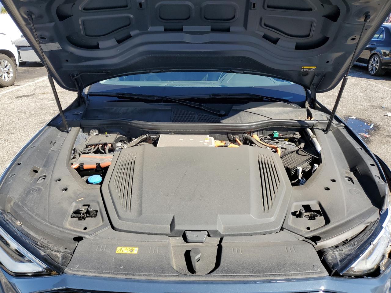 AUDI E-TRON SPORTBACK PREMIUM PLUS