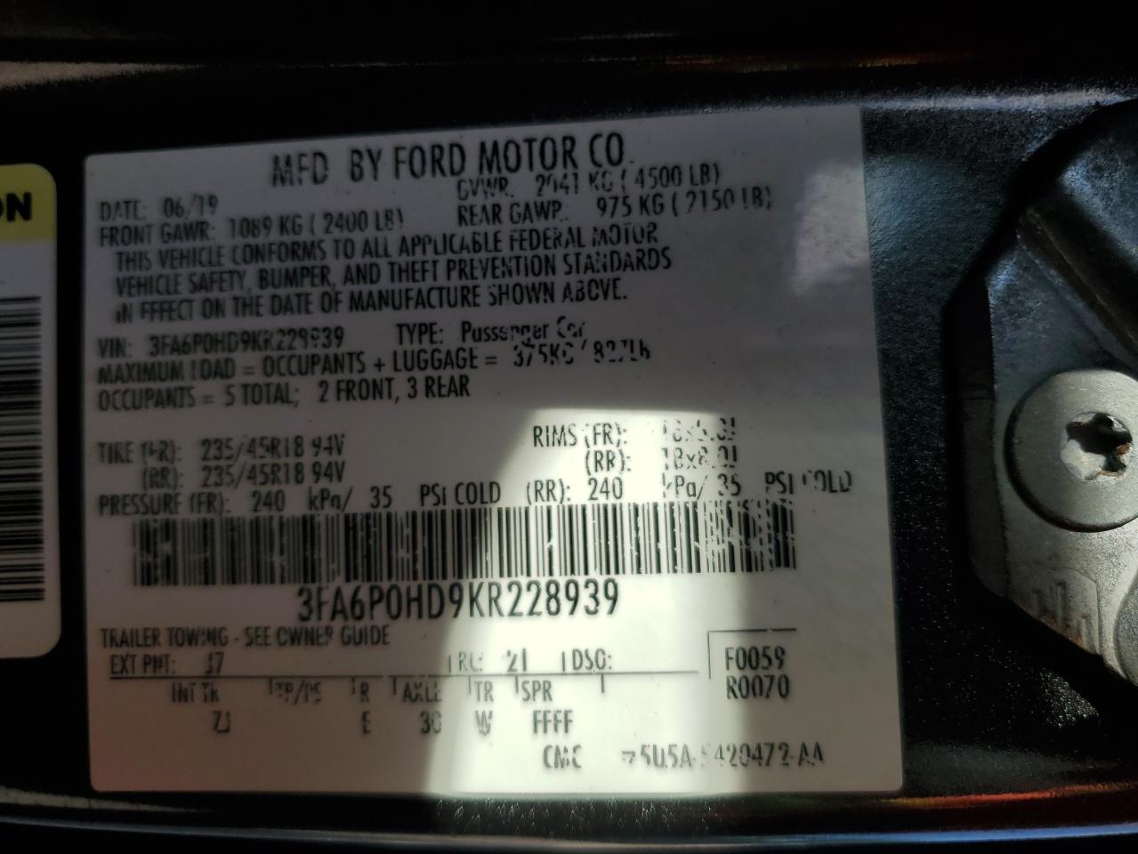 FORD FUSION SE