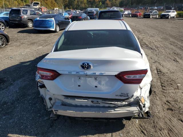 2018 TOYOTA CAMRY HYBR 4T1B21HK9JU008733