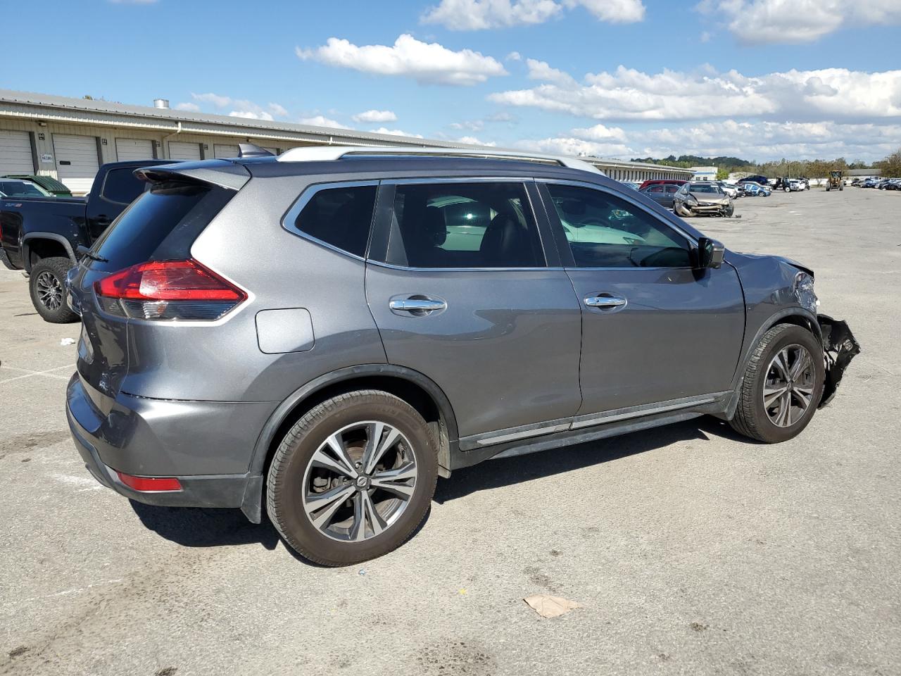 Lot #3311706220 2017 NISSAN ROGUE S