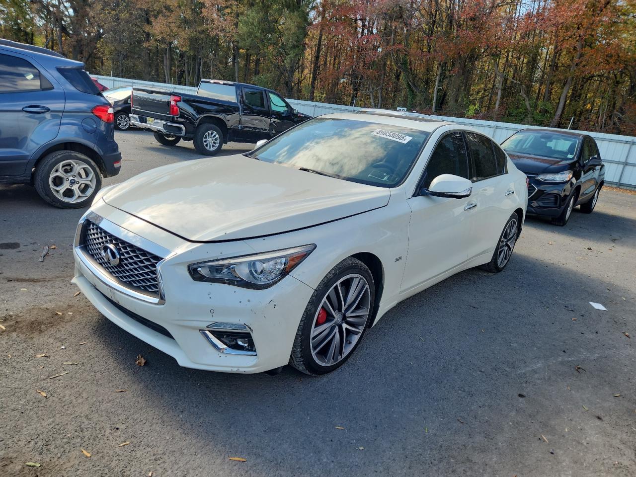 INFINITI Q50 LUXE