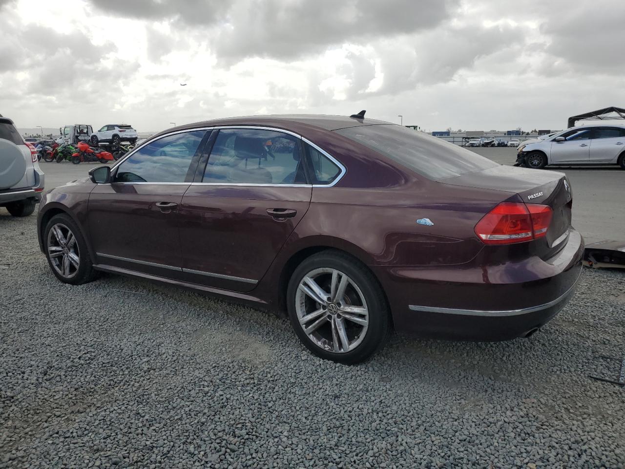 VOLKSWAGEN PASSAT SEL