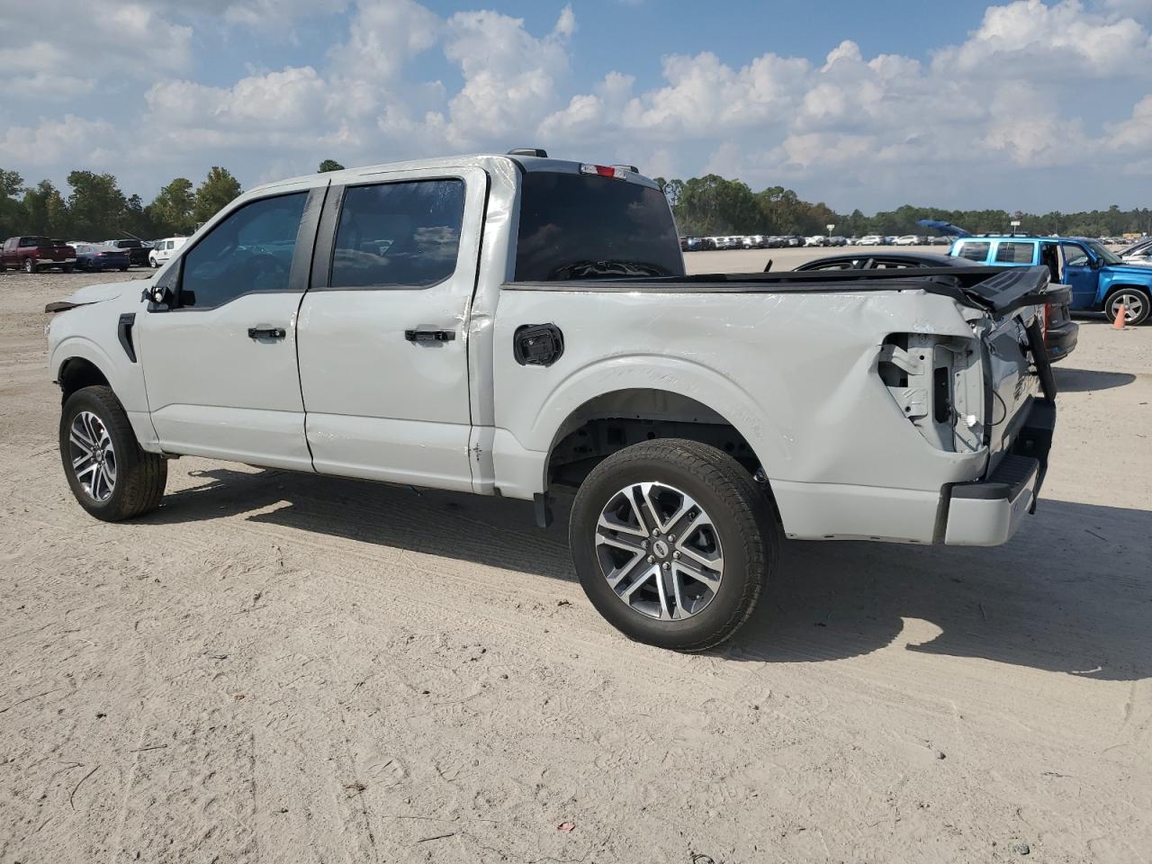 FORD F-150 SUPERCREW