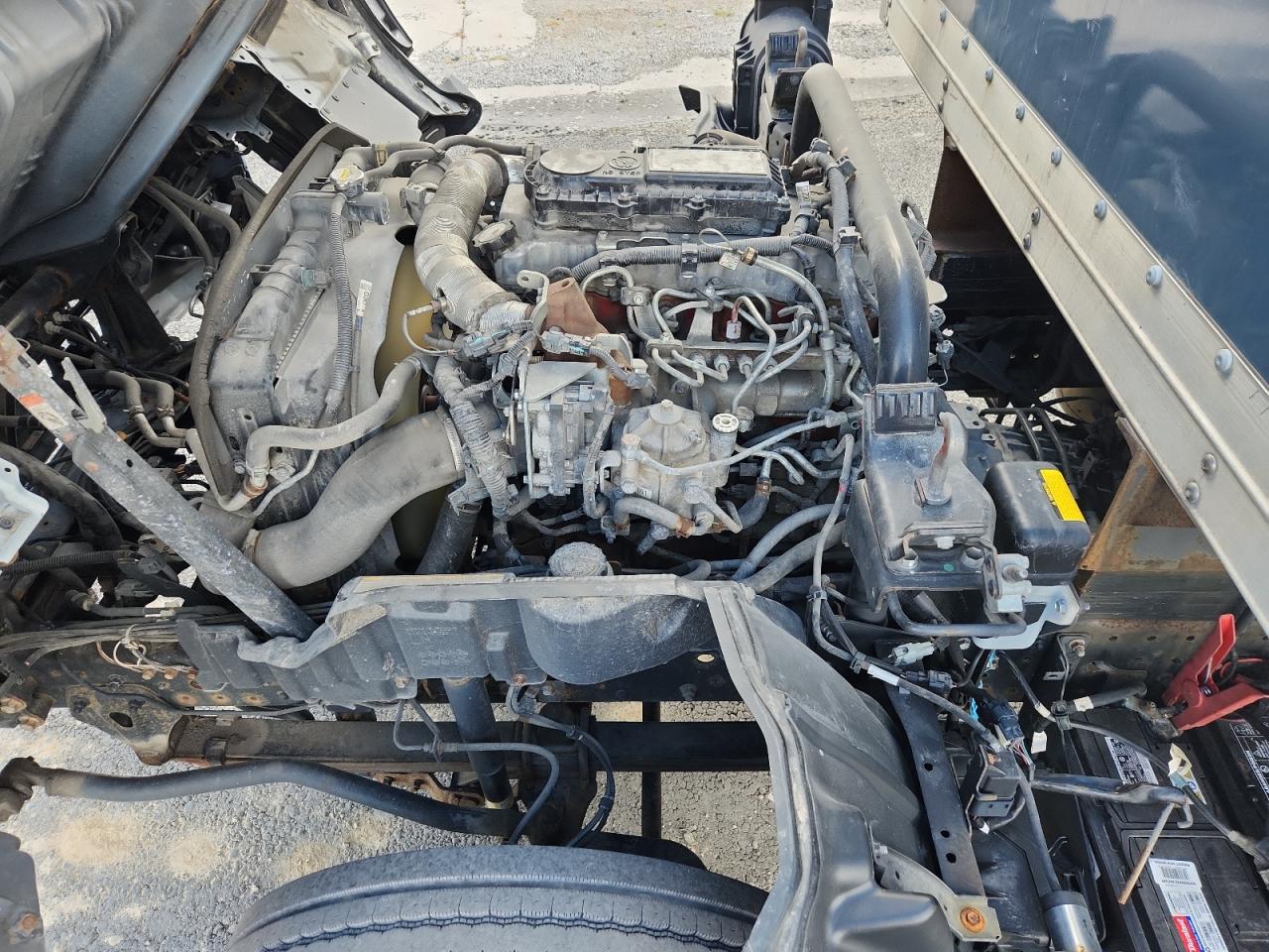 Lot #3262058096 2020 HINO 195