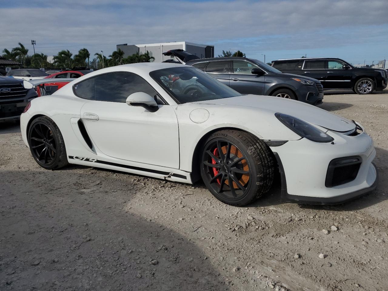 PORSCHE CAYMAN GT4