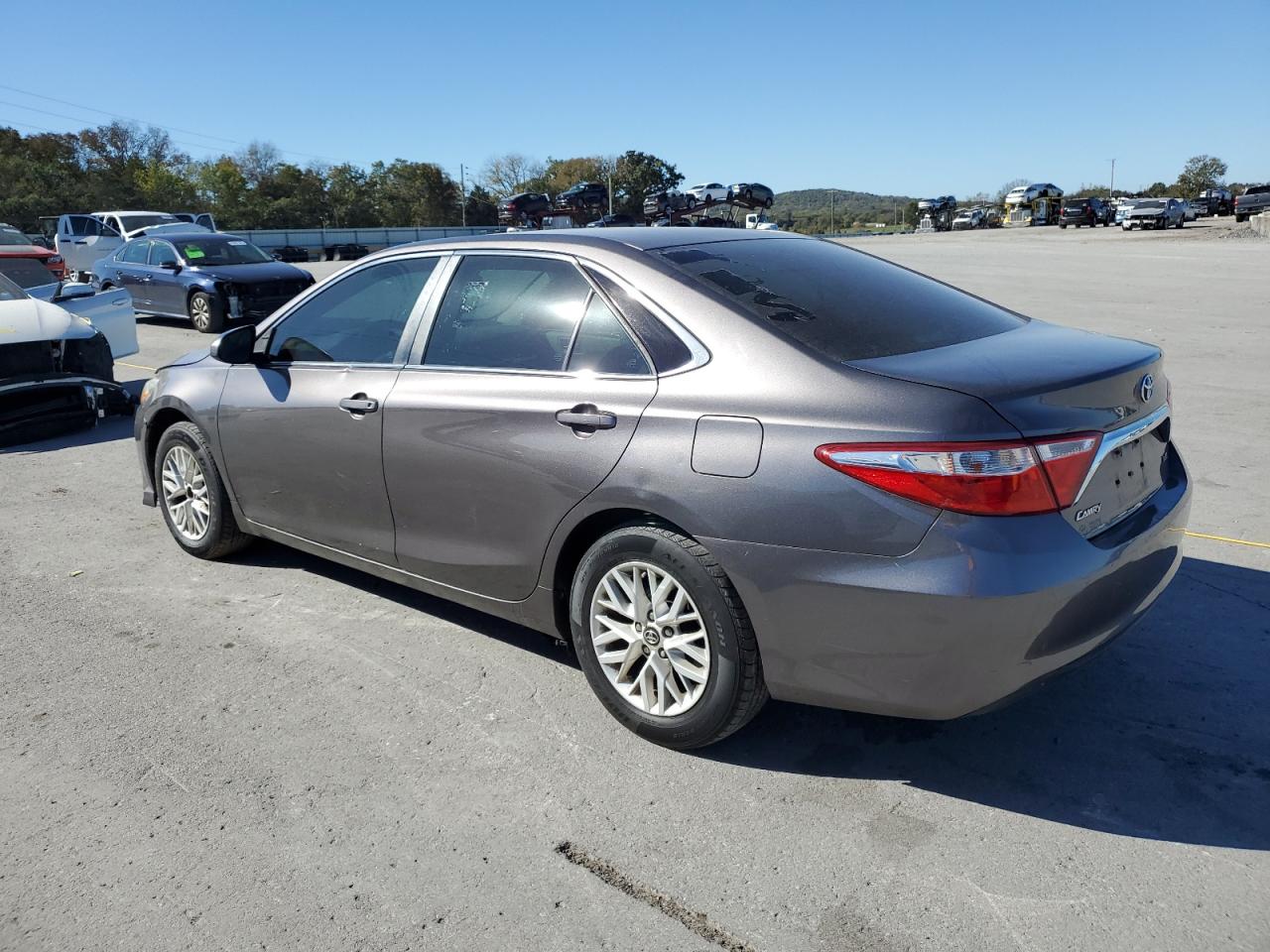 TOYOTA CAMRY LE