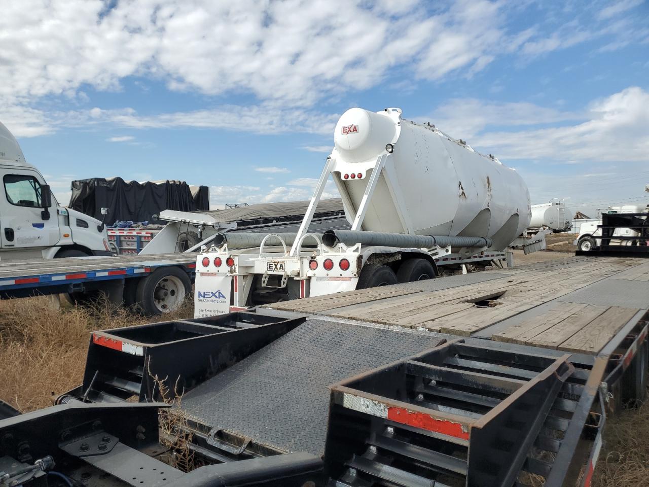 Lot #3305340313 2015 EXA TANKER