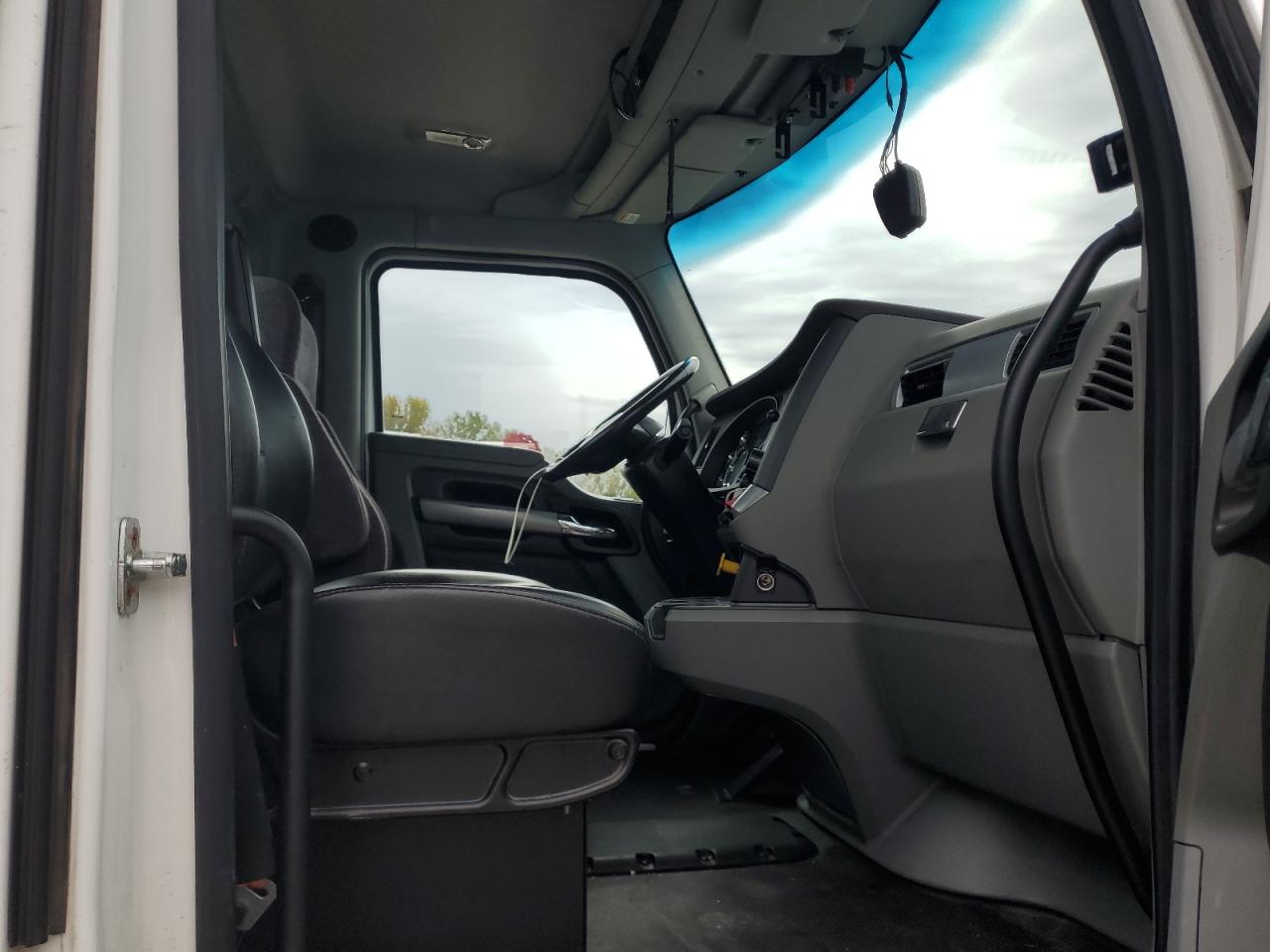 Lot #3283911349 2020 KENWORTH CONSTRUCTI