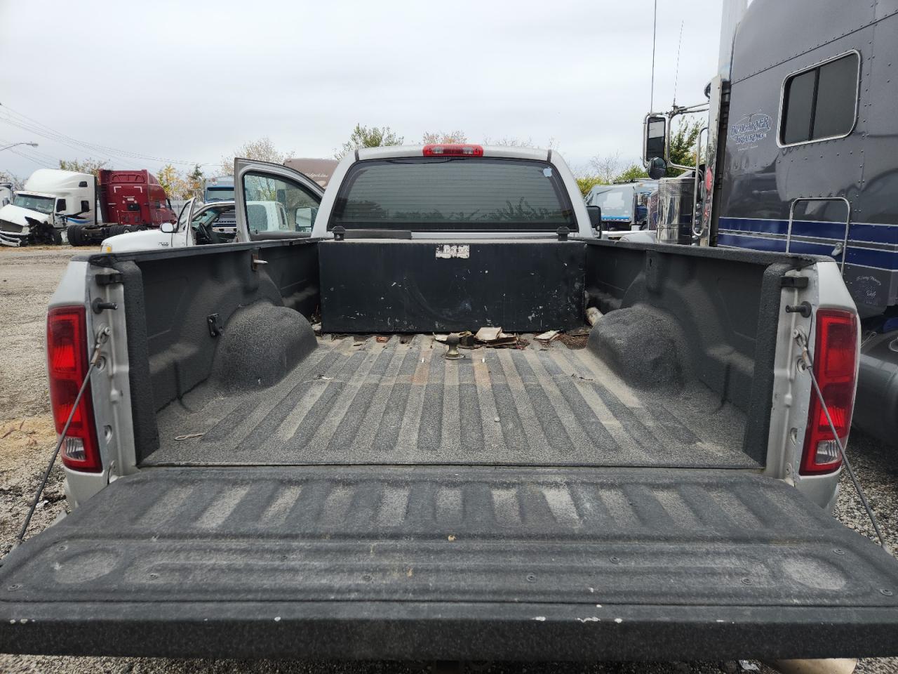 Lot #3274004541 2004 DODGE RAM 3500 S