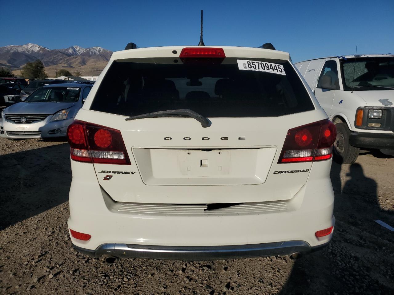 DODGE JOURNEY CROSSROAD