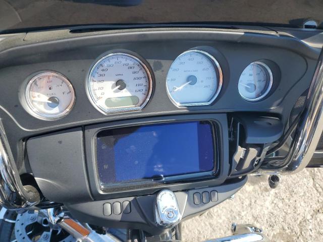 2022 HARLEY-DAVIDSON FLHX 1HD1KBC15NB672208