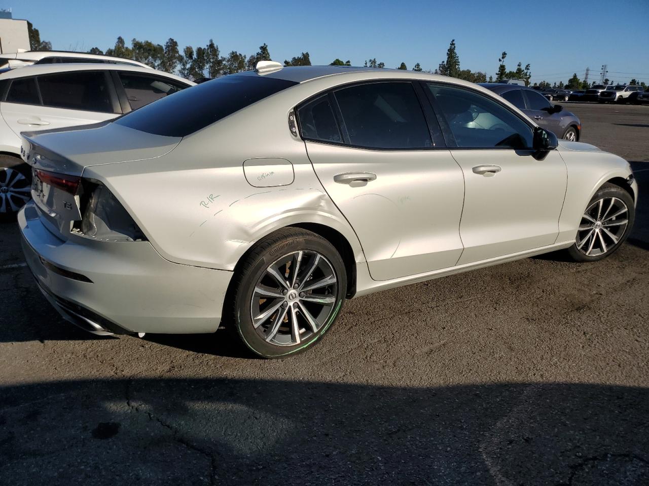 VOLVO S60 T5 R-DESIGN