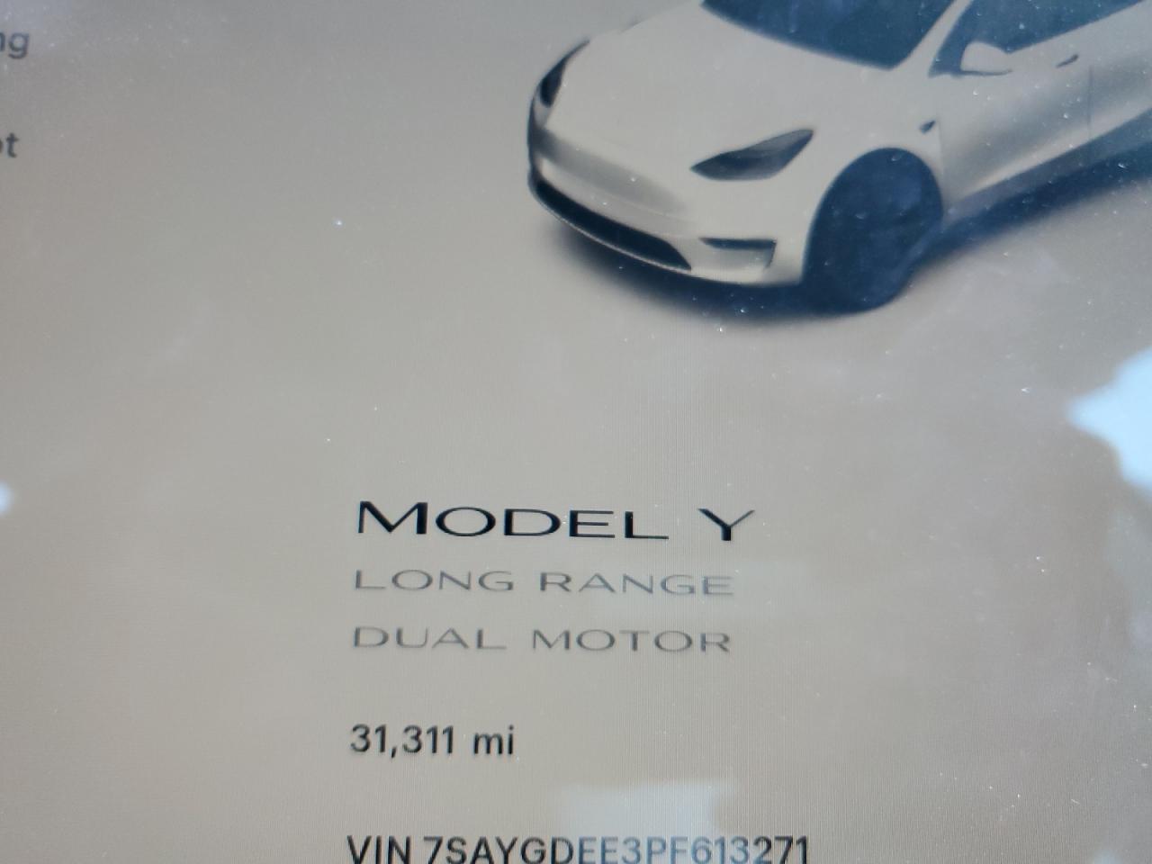 TESLA MODEL Y